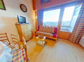 Appartement 2 pièces cabine 8 personnes, balcon sud, central aux Saisies - FR-1-594-50